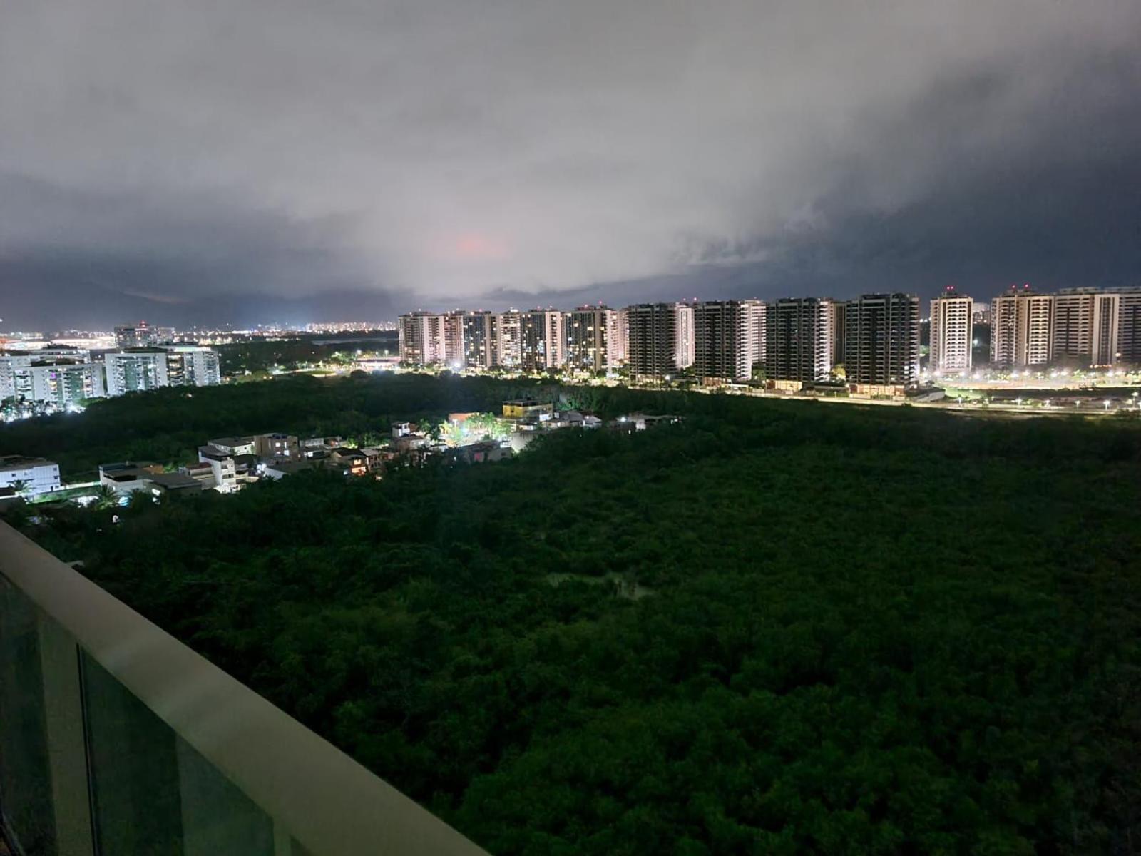 Apartamento Via Premiere Jacarepagua Flat Smart Proximo Da Barra Da Tijuca ,recreio,parque Olimpico E Rio Centro
